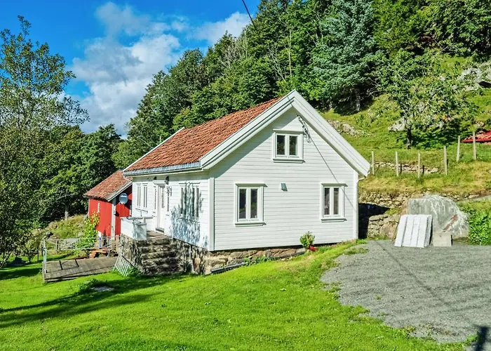 Amazing In Hidrasund With Wifi